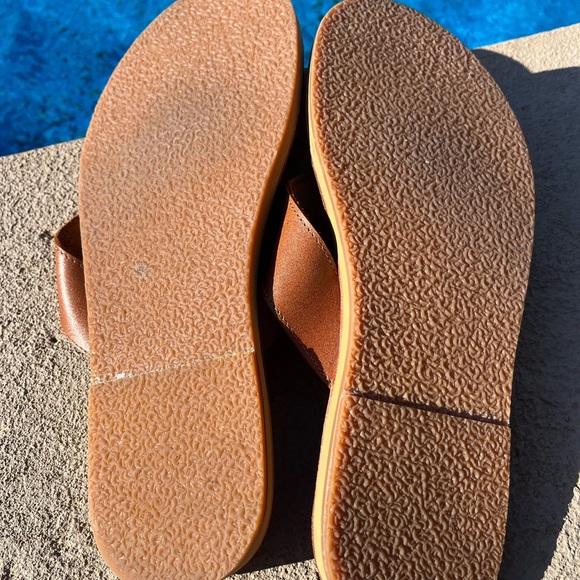 Eclectic Array Leather Rivet Sandals Size 10.5/11 - Picture 3 of 12